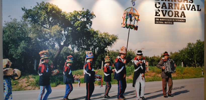 BrincasdeCarnavalretratadasemexposiofotogrficadocumentaledigital_F_0_1594216148.