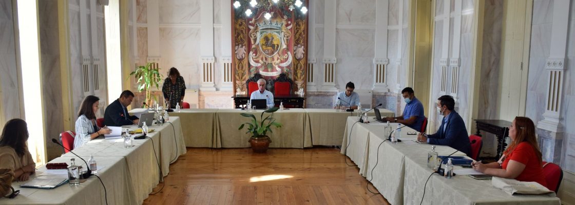 Em Reunião Pública de 20 de Outubro de 2021; Câmara de Évora procedeu à instalação e debat...