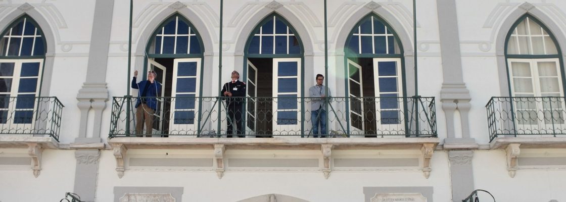 25 de Abril assinalado em Évora com hastear da bandeira e manhã desportiva