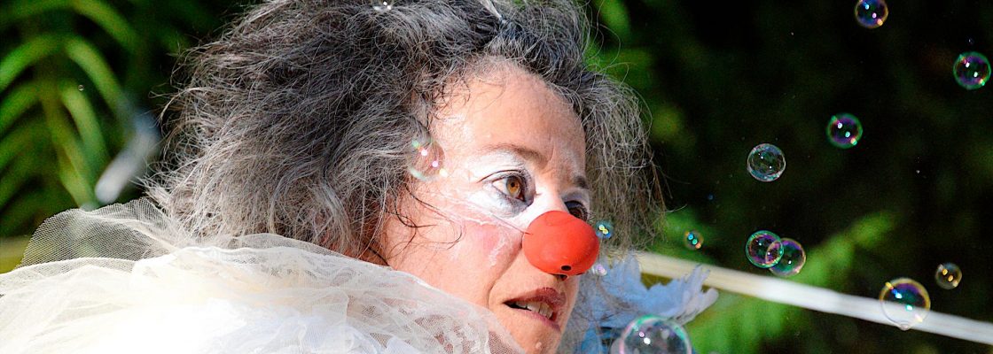 Umana divertiu o público na Mata do Jardim Público