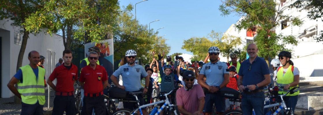 (Português) Volta às Escolas de Bicicleta