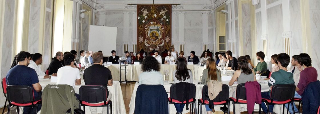 Jovens participam ativamente nas decisões concelhias