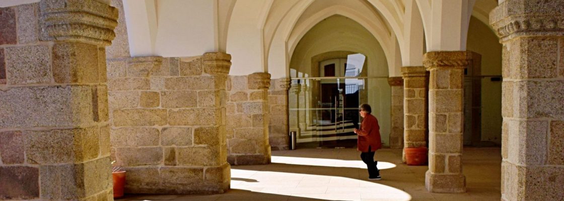 Câmara Municipal de Évora reúne no dia 26 de abril no Palácio de D. Manuel