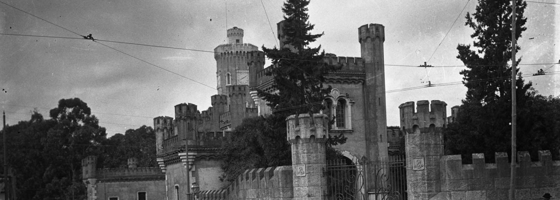 Archived: VISITA GUIADA à exposição ‘No tempo dos dias lentos’ Com Susana Lourenç...