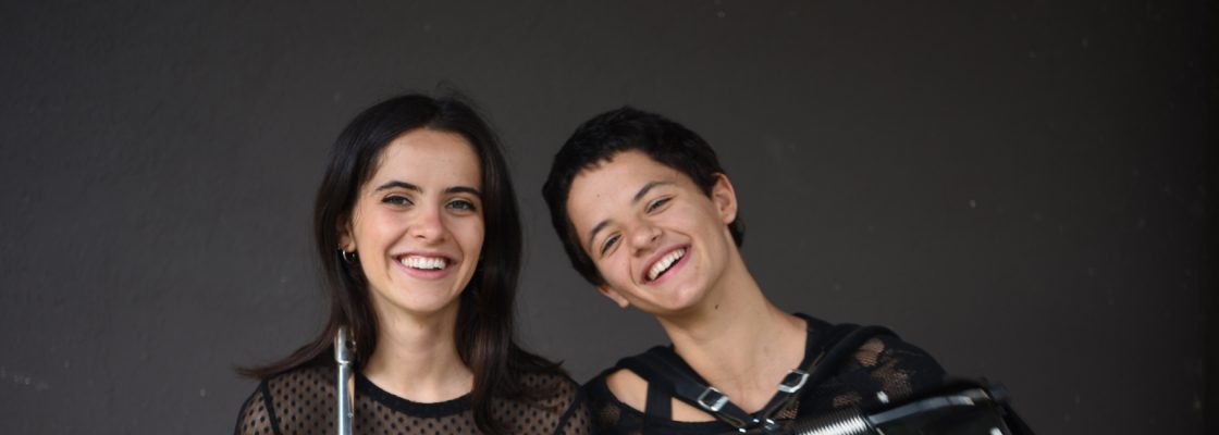 Archived: Sons no Salão: Concerto de Flauta e Acordeão  | Marthe Lefort, flauta  Jeanne Lefort,...