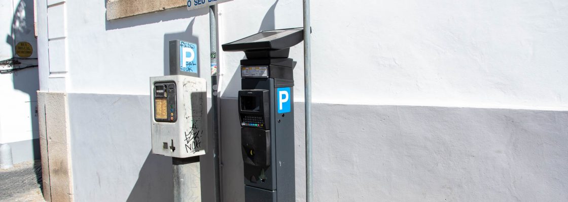 Plano de Mobilidade Urbana Sustentável de Évora | RENOVAÇÃO DE PARQUÍMETROS E ALTERAÇÕES A...