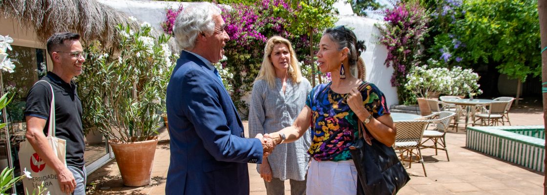 EMBAIXADORA DA AUSTRÁLIA VISITA ÉVORA