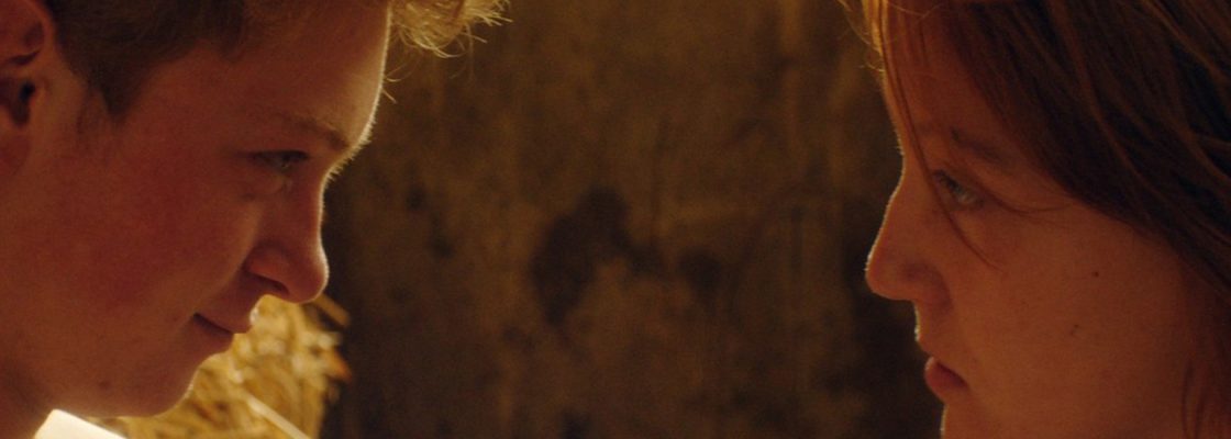 Archived: AMOR E QUEIJO, um filme de Louise Courvoisier