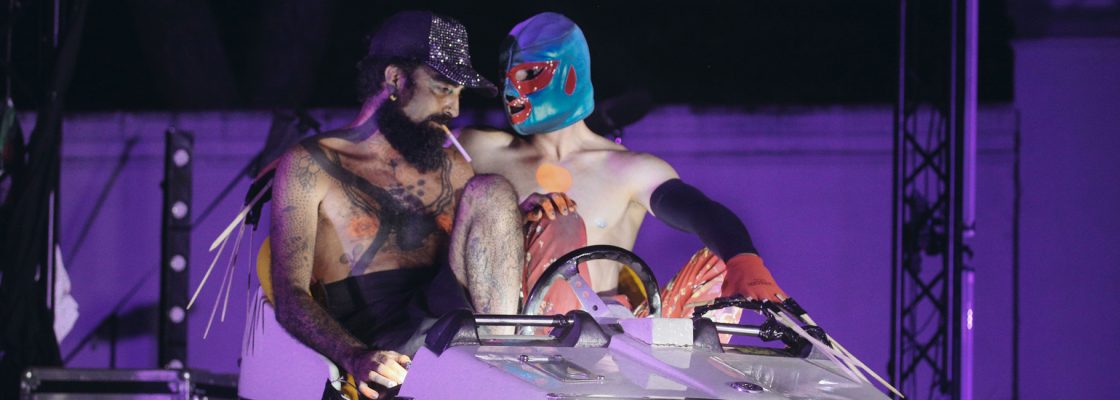 Archived: (Português) “Eu quero é andar de carrinhos de choque” pelo Instituto Naci...